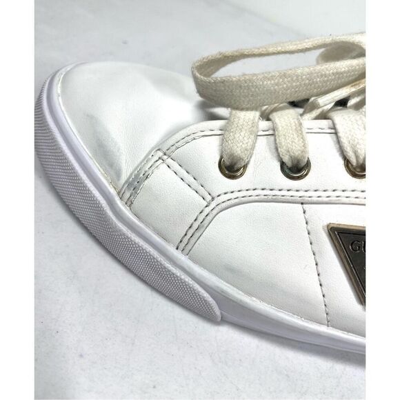 GUESS Comly 2 All White Low Top Sneaker Logo Women Size 9 - Picture 6 of 9